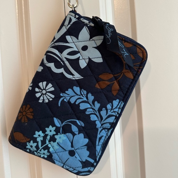 Vera Bradley Java Floral Wristlet - Picture 1 of 2